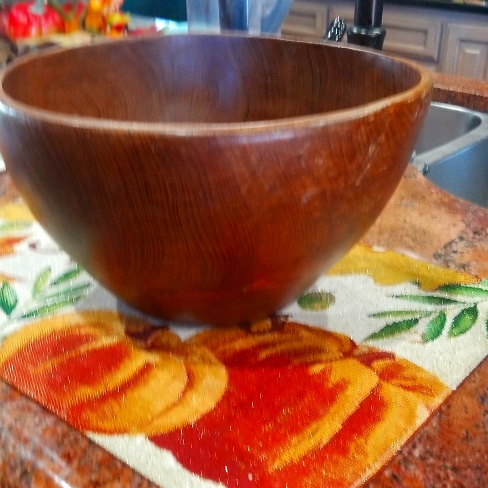 Teek wood salad bowl with 6 salad bowls